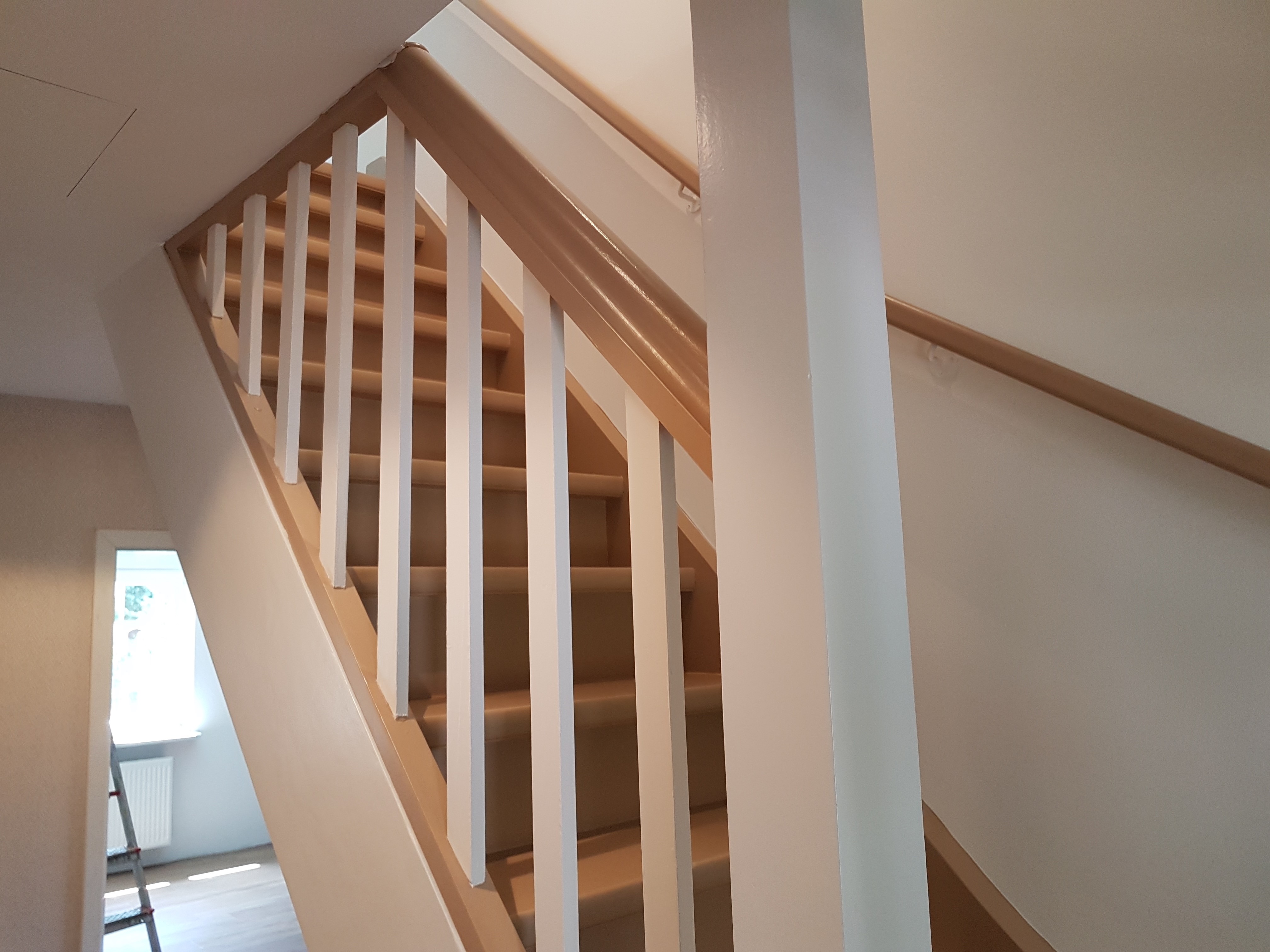 Treppenhaus Lackierarbeiten